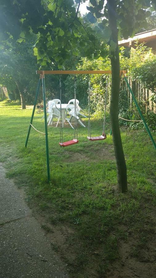 Family Holiday Apartman Nyíregyháza Dış mekan fotoğraf